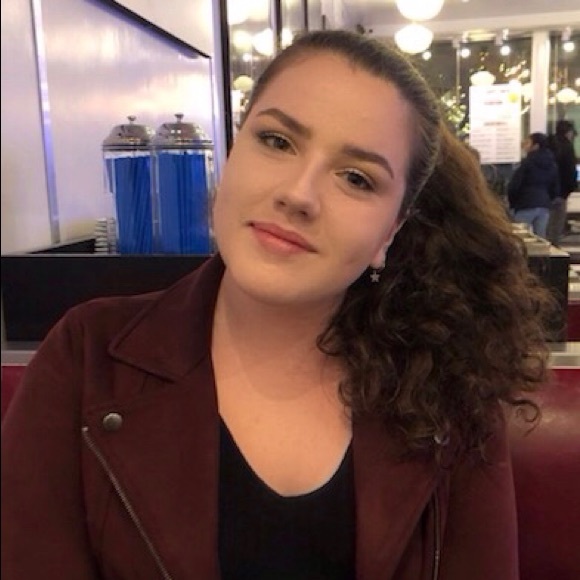 Meet your Posher, Clare - Picture 1 of 1